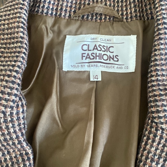 Vintage Houndstooth Blazer. Size 14. Classic Fashions Sold by Sears, Roebuck Co. - Picture 2 of 8